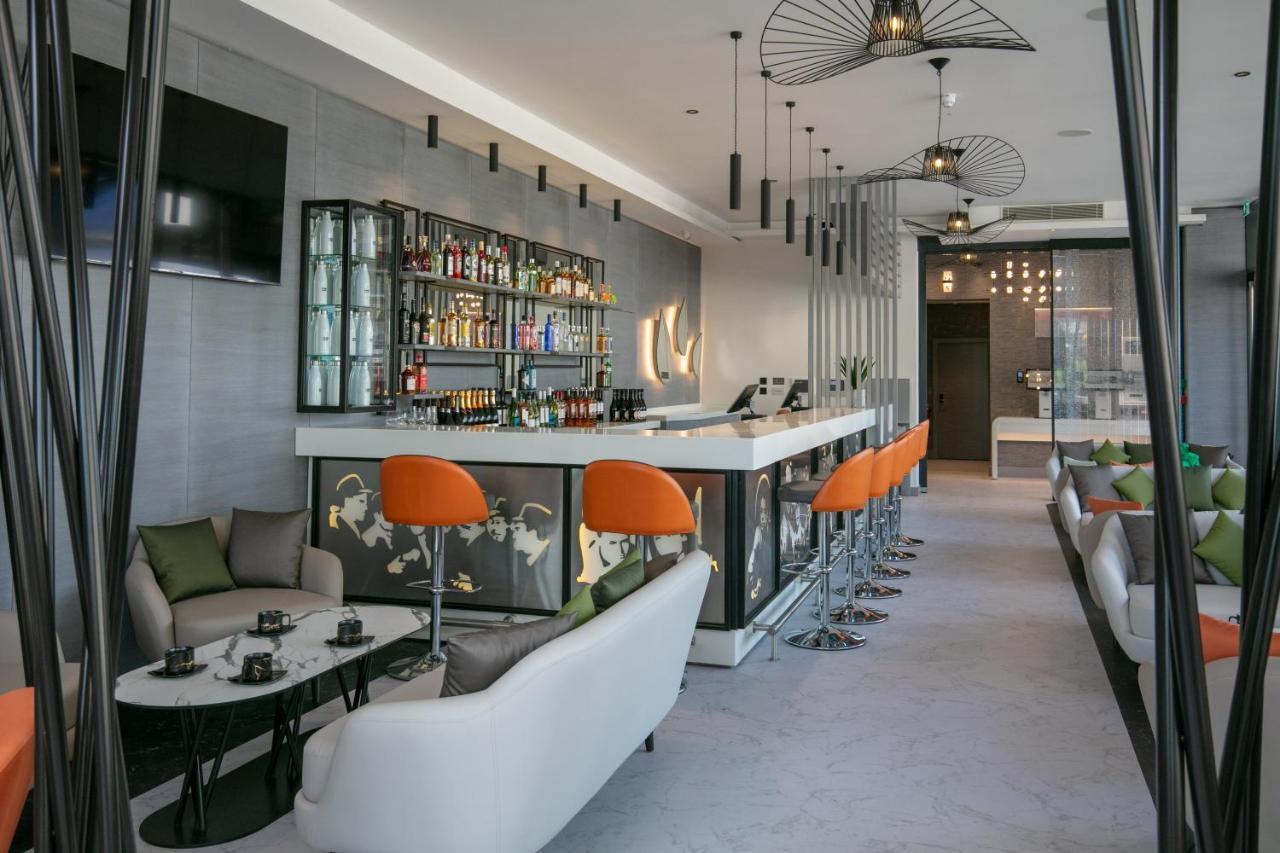 Spark By Hilton Luton لوتون المظهر الخارجي الصورة