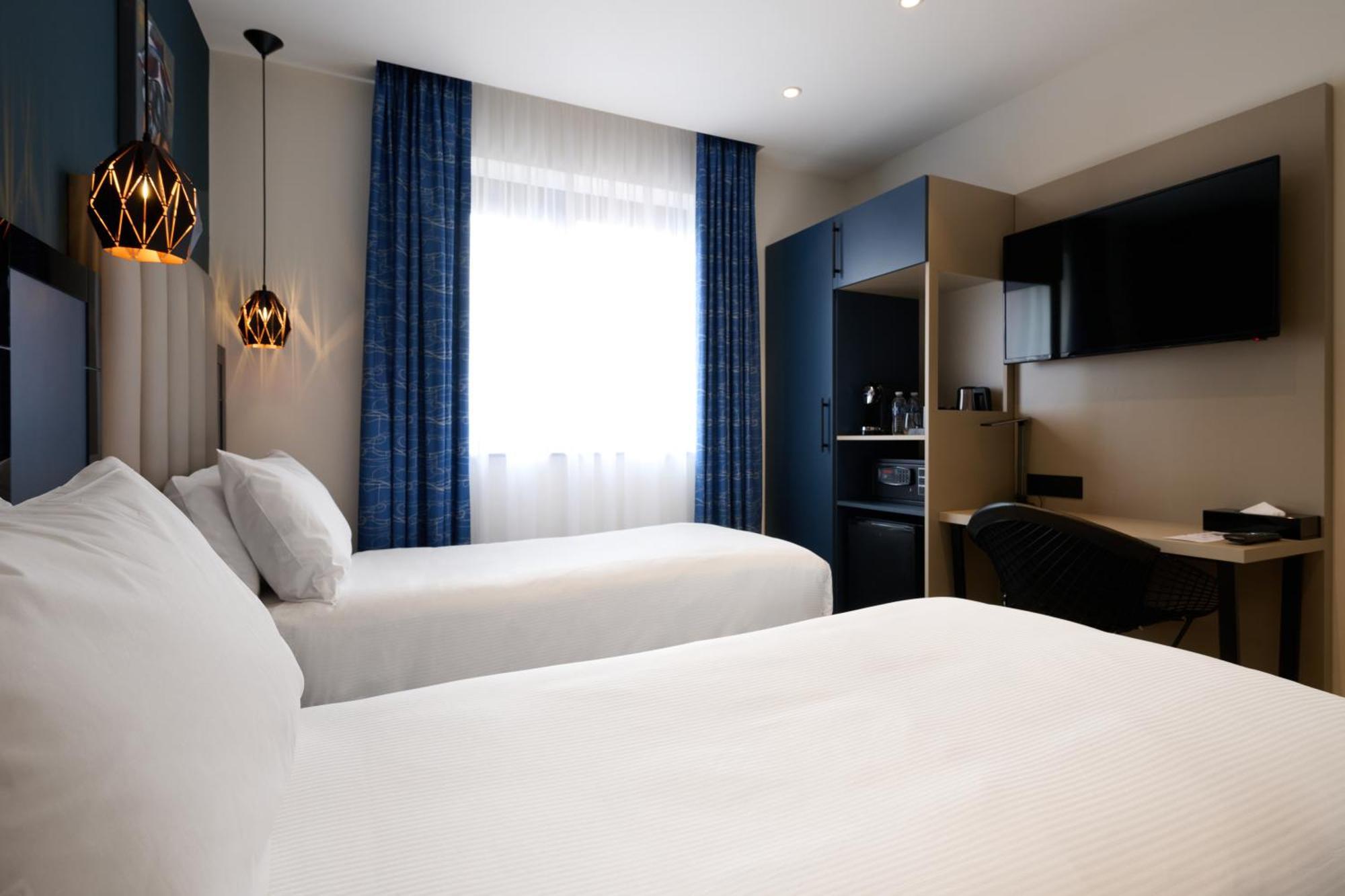 Spark By Hilton Luton لوتون المظهر الخارجي الصورة