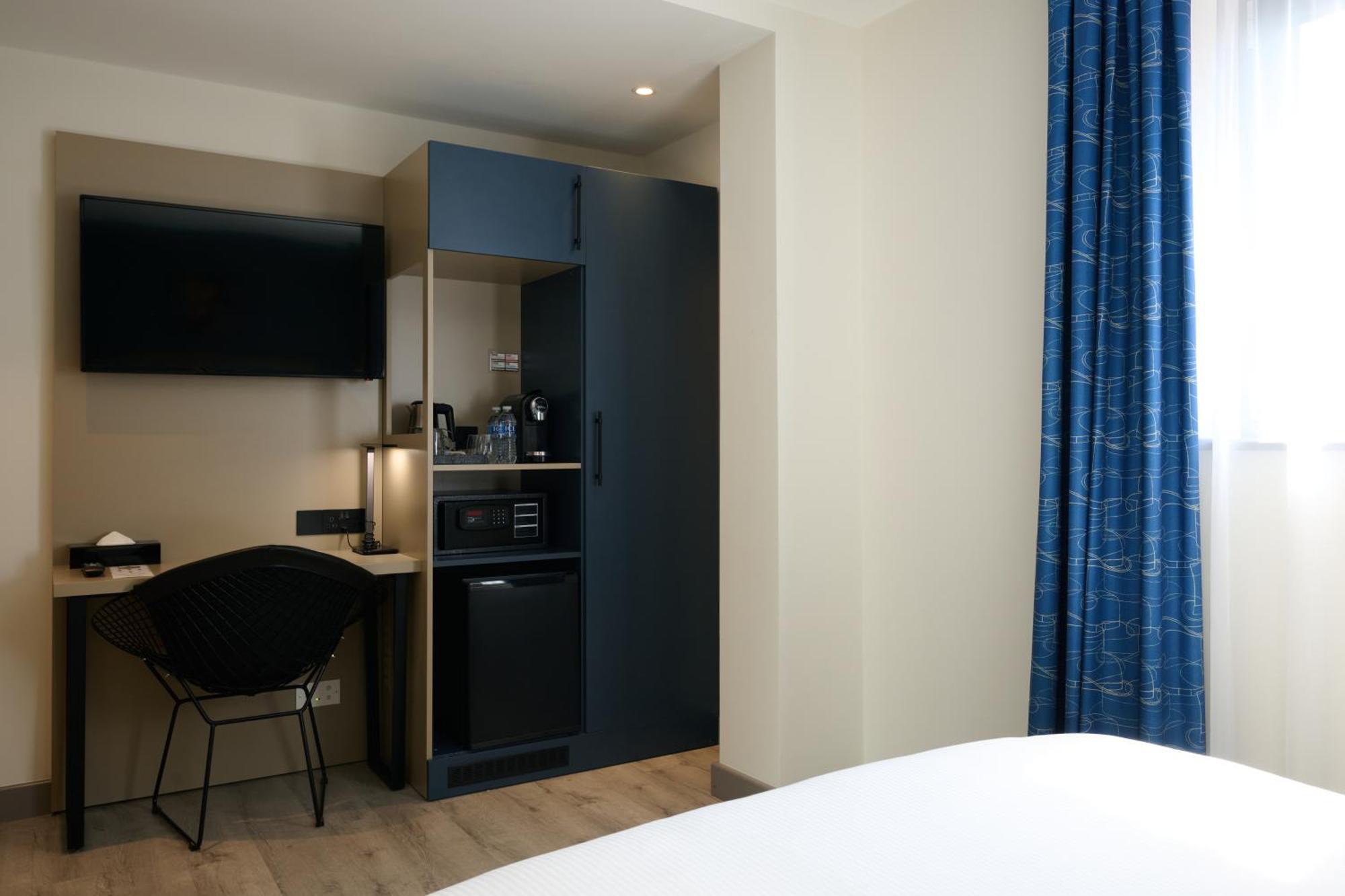 Spark By Hilton Luton لوتون المظهر الخارجي الصورة