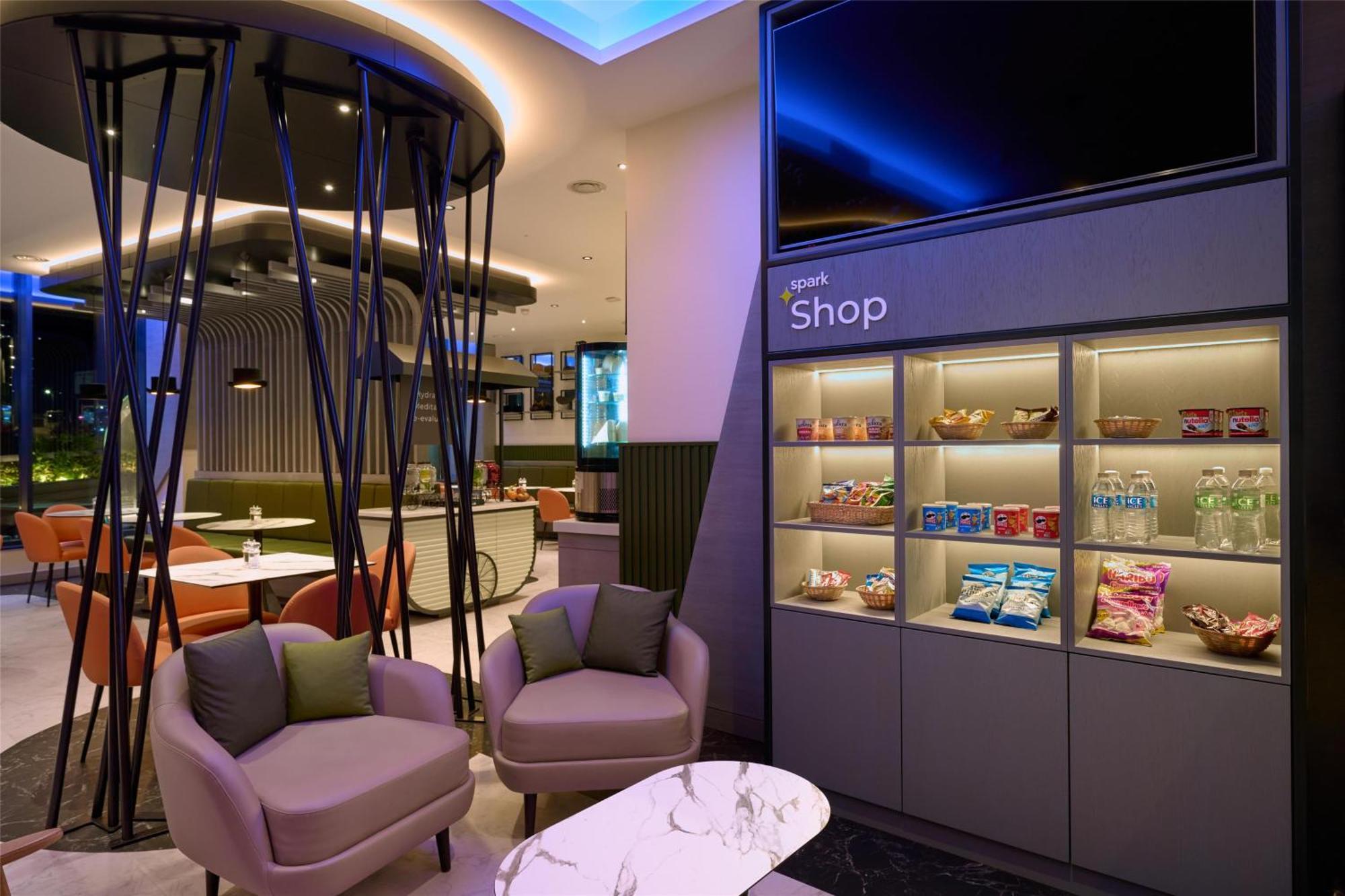 Spark By Hilton Luton لوتون المظهر الخارجي الصورة